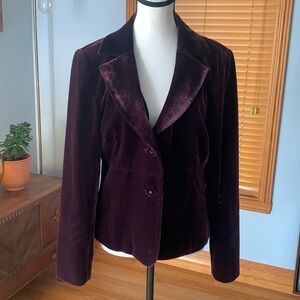 Melanie Lyne, Luxurious aubergine velvet blazer, Sz 10